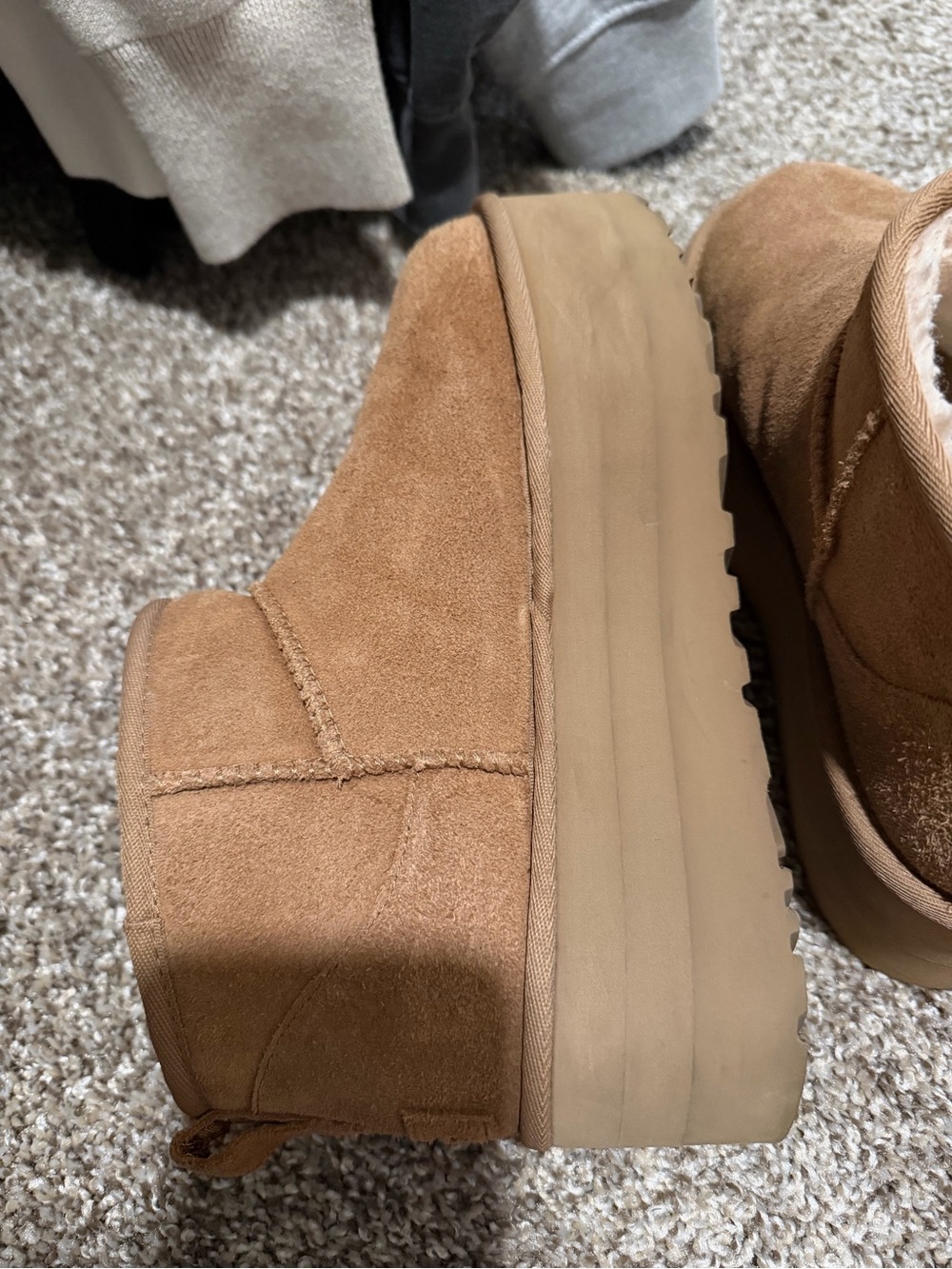 Ultra Mini Platform UGGS - Picture 3 of 4